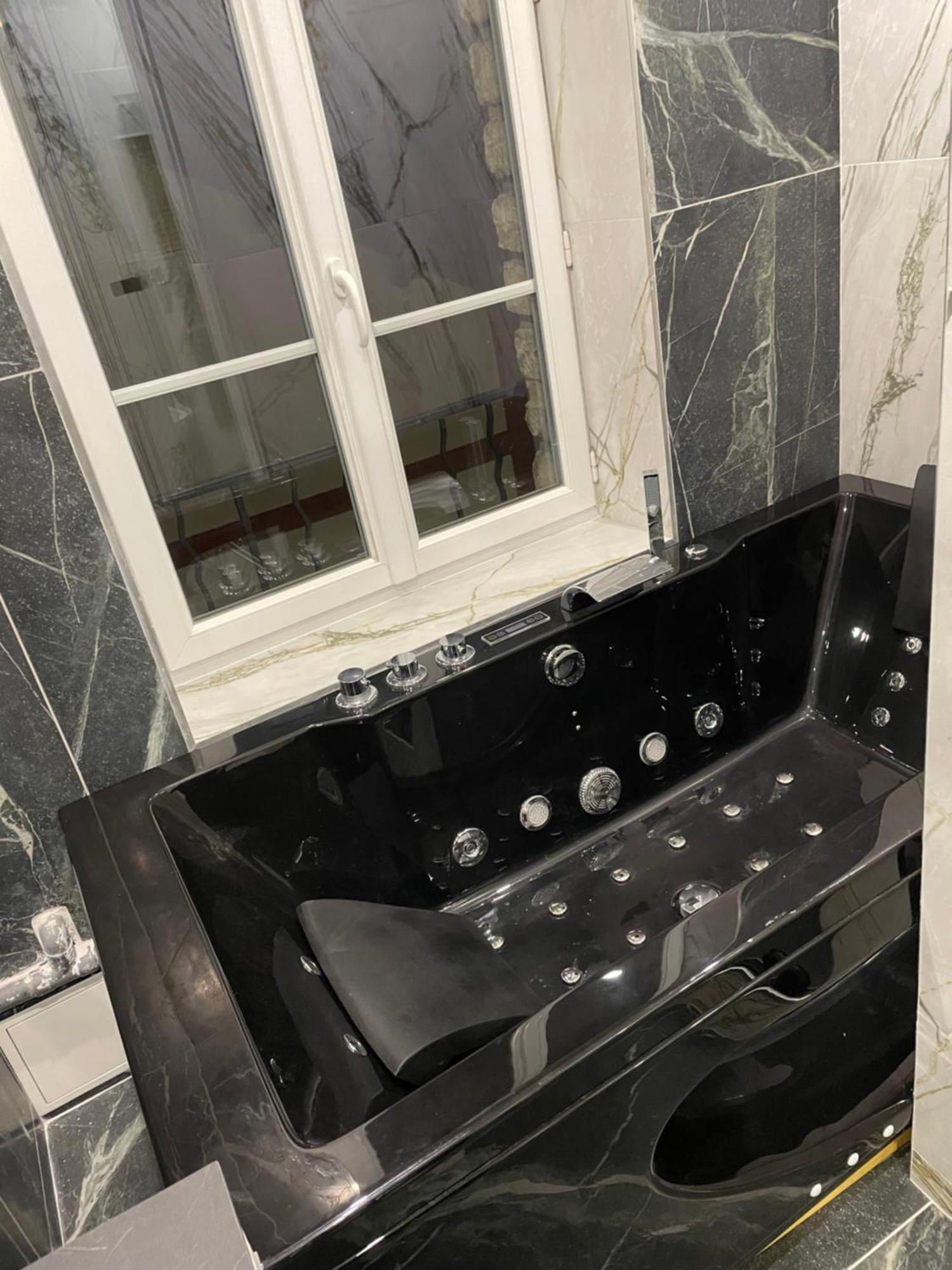 Proche Paris - Style Bali 350 M Gare Mantes Apartamento Exterior foto